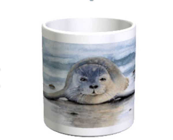 Tasse Becher Kaffeebecher  Aquarell Maritim Kunst Druck Kunstdruck Seehund auf Bauch Robbe Heuler Kegelrobbe Dänemark Nordsee Ostsee