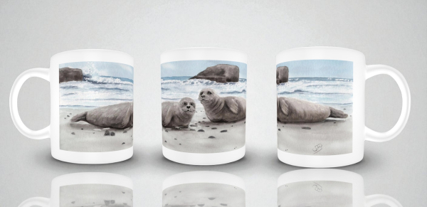 Tasse Becher Kaffeebecher  Aquarell Maritim Kunst Druck Kunstdruck Seehund auf Bauch Robbe Heuler Kegelrobbe Dänemark Nordsee Ostsee